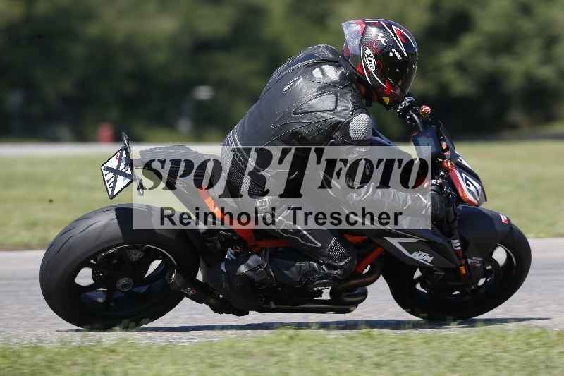 /43 08.08.2025 Discover the Bike ADR/Race 3 rot/72